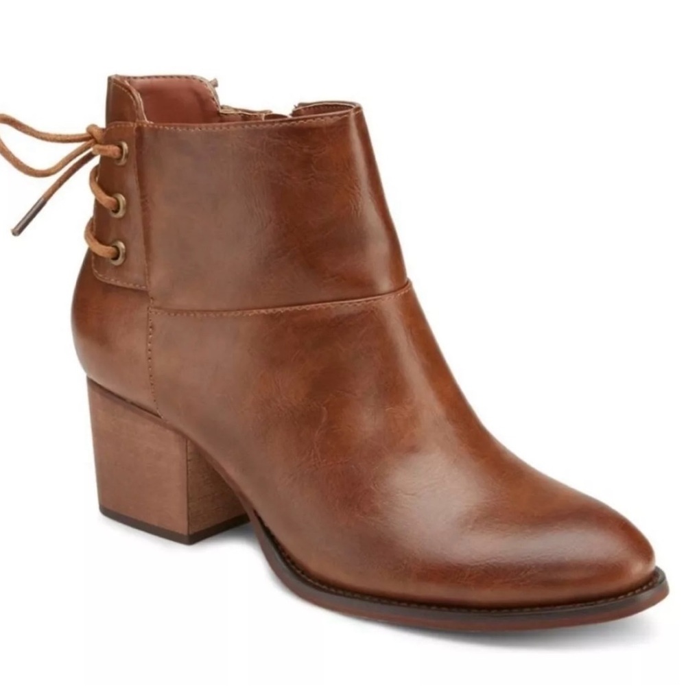 Brand New with Box cognac Color Olivia Miller Women's ankle Boots size 8